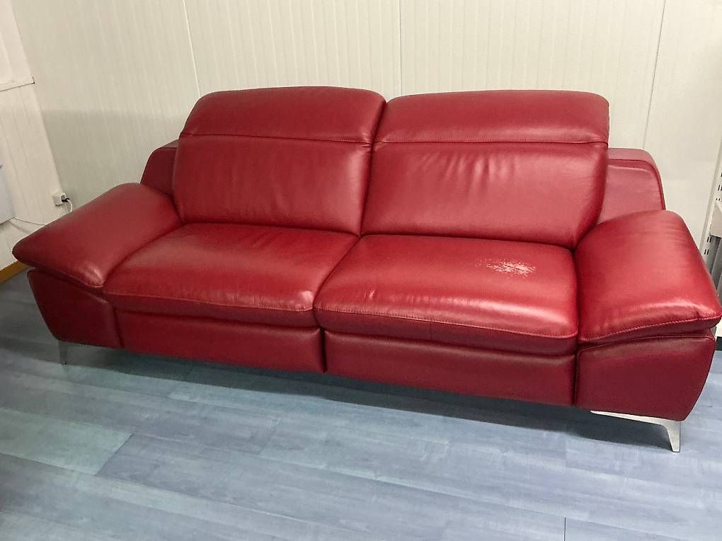 Sofas: Canapé rouge, électrique – Gebraucht aus Satigny von cai_j88t 1
