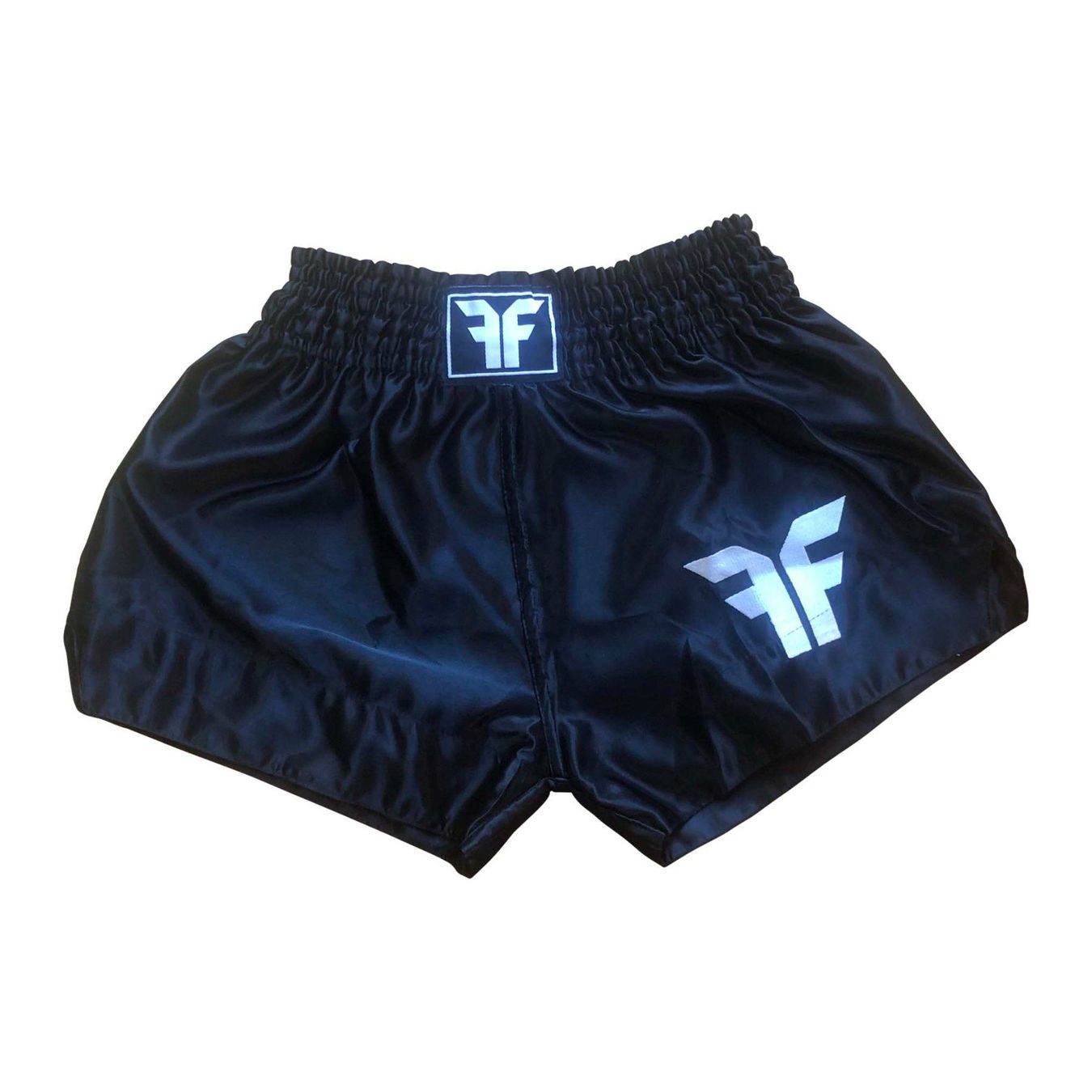 Arti marziali: F&F BASIC MUAY THAI SHORTS BLACK – Usato da Muri AG venduto da fightandfitness.ch