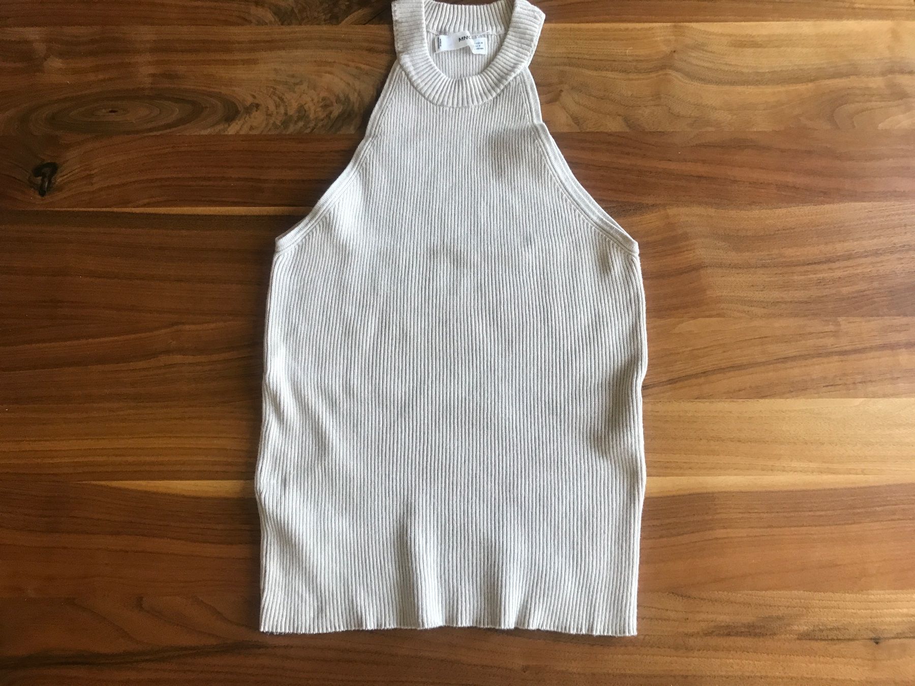 Mango Top: Mango Halter Top – Usato da Wilen b. Wollerau venduto da rosmarin13