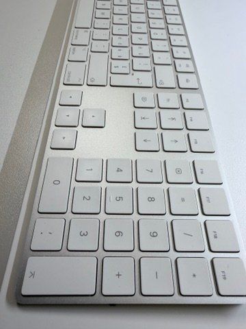 Apple Tastaturen: Apple Magic Keyboard mit Ziffernblock - Top Zustand! – Gebraucht aus Unterengstringen von hausraus 4