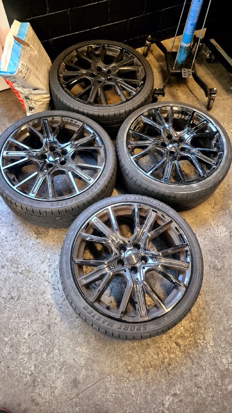 Cerchioni: cerchi wheelworld 5x112 8x19 – Usato da Biasca venduto da GMCS