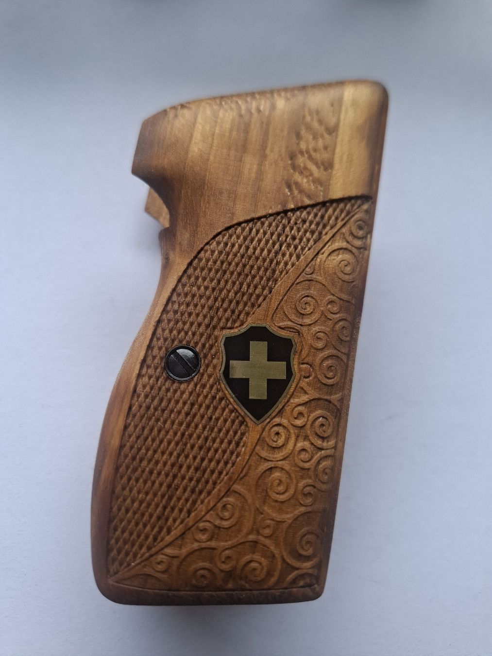 Articoli in legno: Nussbaum Griffschalen für die Sig P210  – Nuovo (secondo la descrizione) da Rothrist venduto da griffe 1