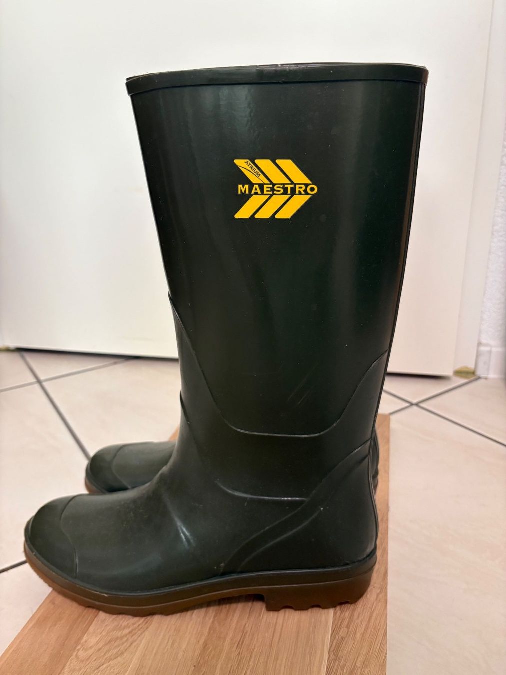 Herrenschuhe: Gummi Stiefel Maestro GR.46 – Gebraucht aus Arlesheim von Spielmax 3