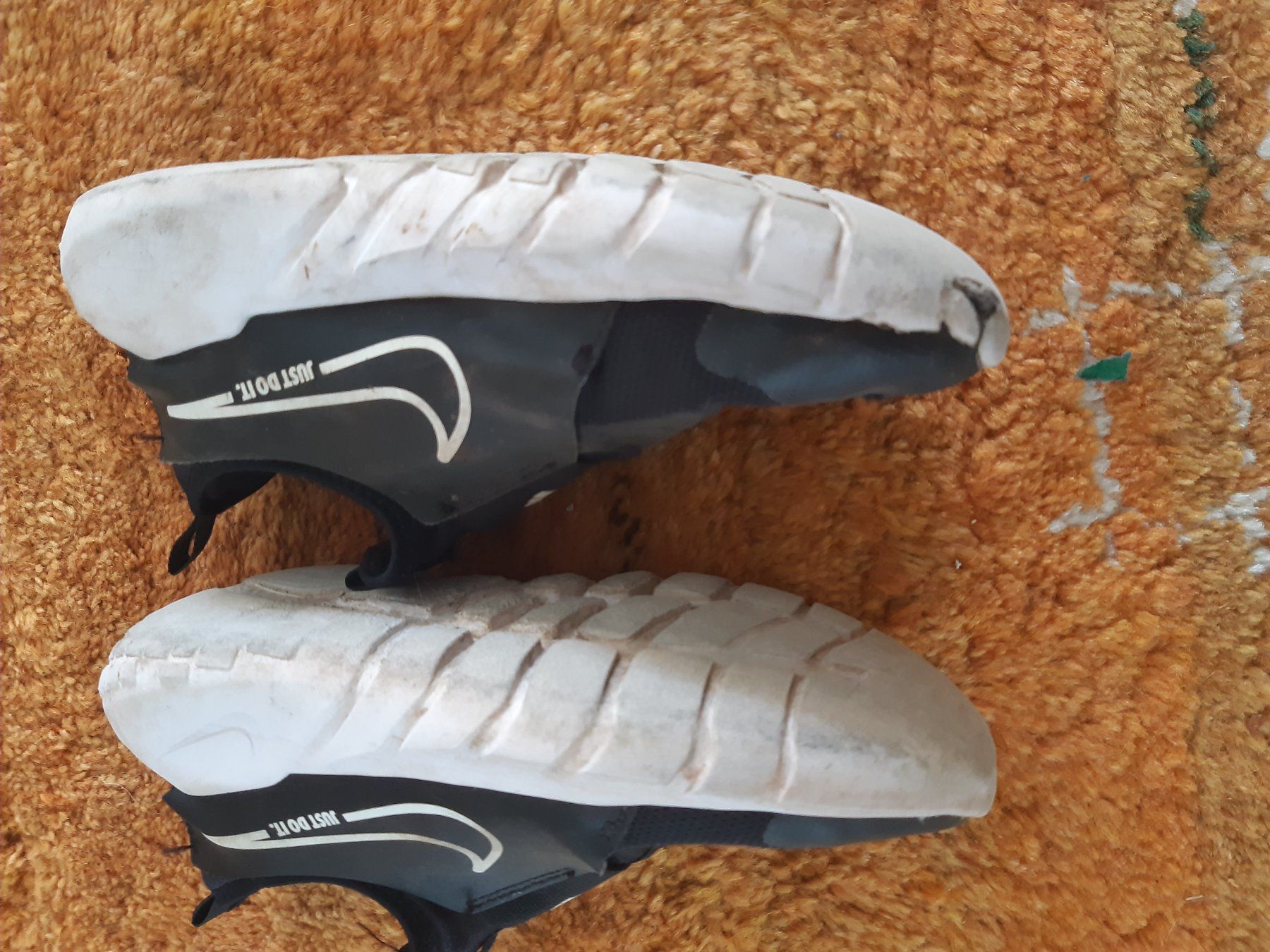 Scarpe da uomo: Nike Schuhe Grösse 38 – Usato da Mülligen venduto da gipseli 2