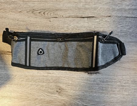 Praktische Bauchtasche, neu - ideal für Sport!