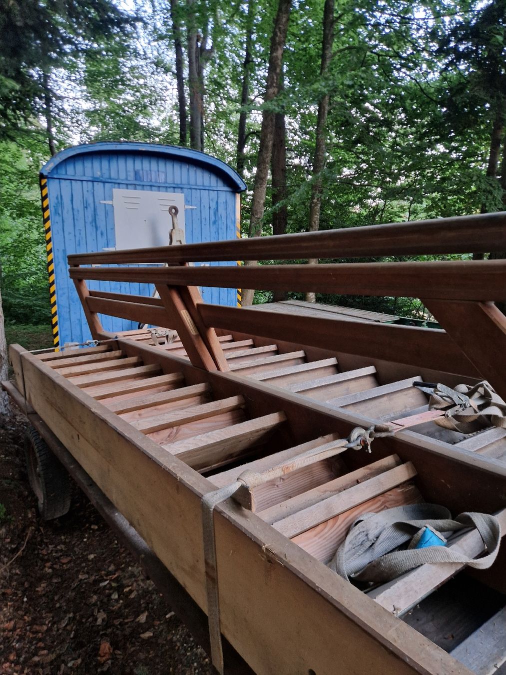 Treppen: Holz Treppen 2 Stück  – Gebraucht aus Sumiswald von ForstCounty 2
