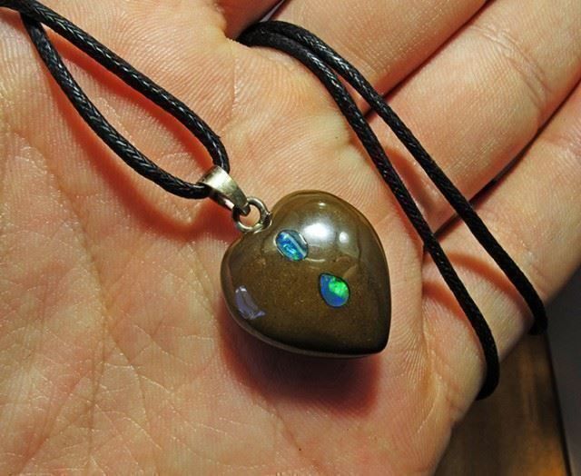 Ciondoli: Australischer Opal Herz Anhänger 31.03Ct – Nuovo (secondo la descrizione) da Bern venduto da Grindelwaldaus 2