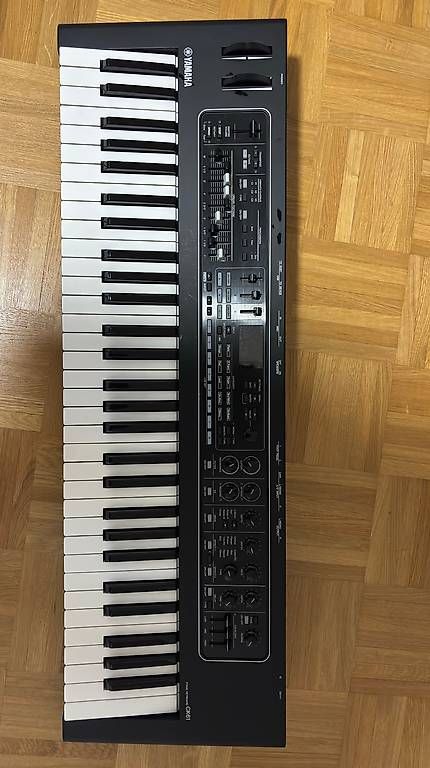 Yamaha Instruments de musique: Yamaha CK61 – D'occasion à Grafstal par Timo_Schenk