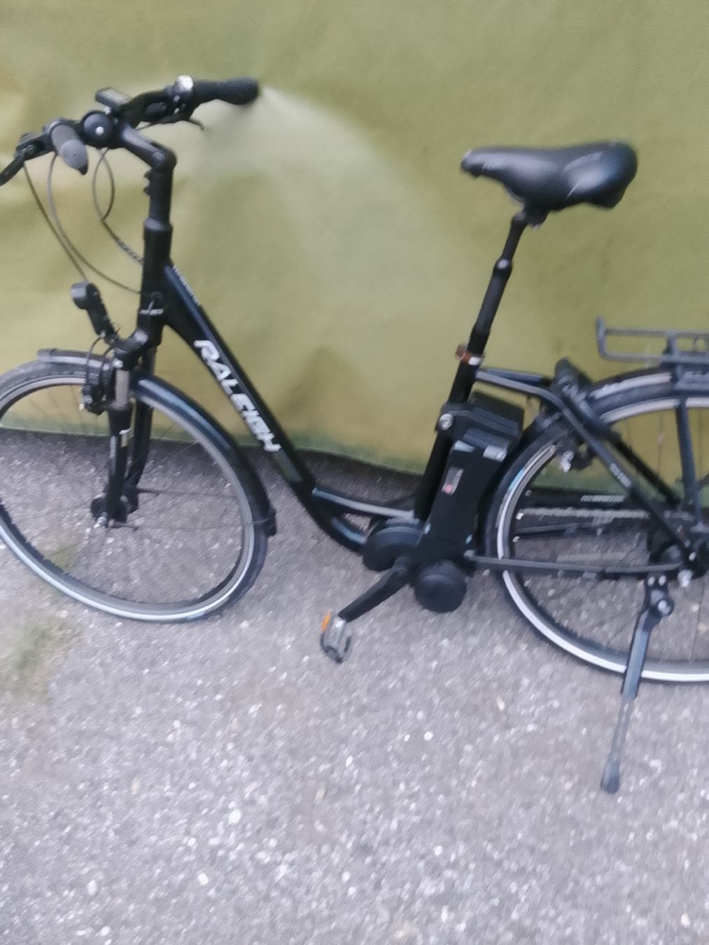 Velos: E-Bike Raleigh,  – Gebraucht aus Pfäffikon ZH von milcow 3