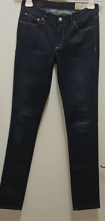 Evisu dunkelblauer dünner, verschwenderischer Denim.