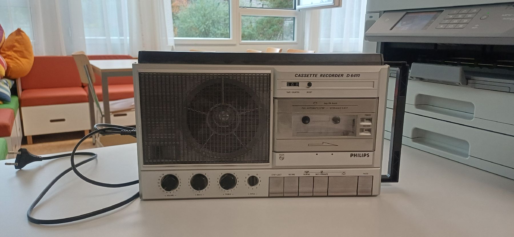 Philips Registratori: Philips Kassettenrecorder D6410, Silber – Usato da Zürich venduto da Nasstasia