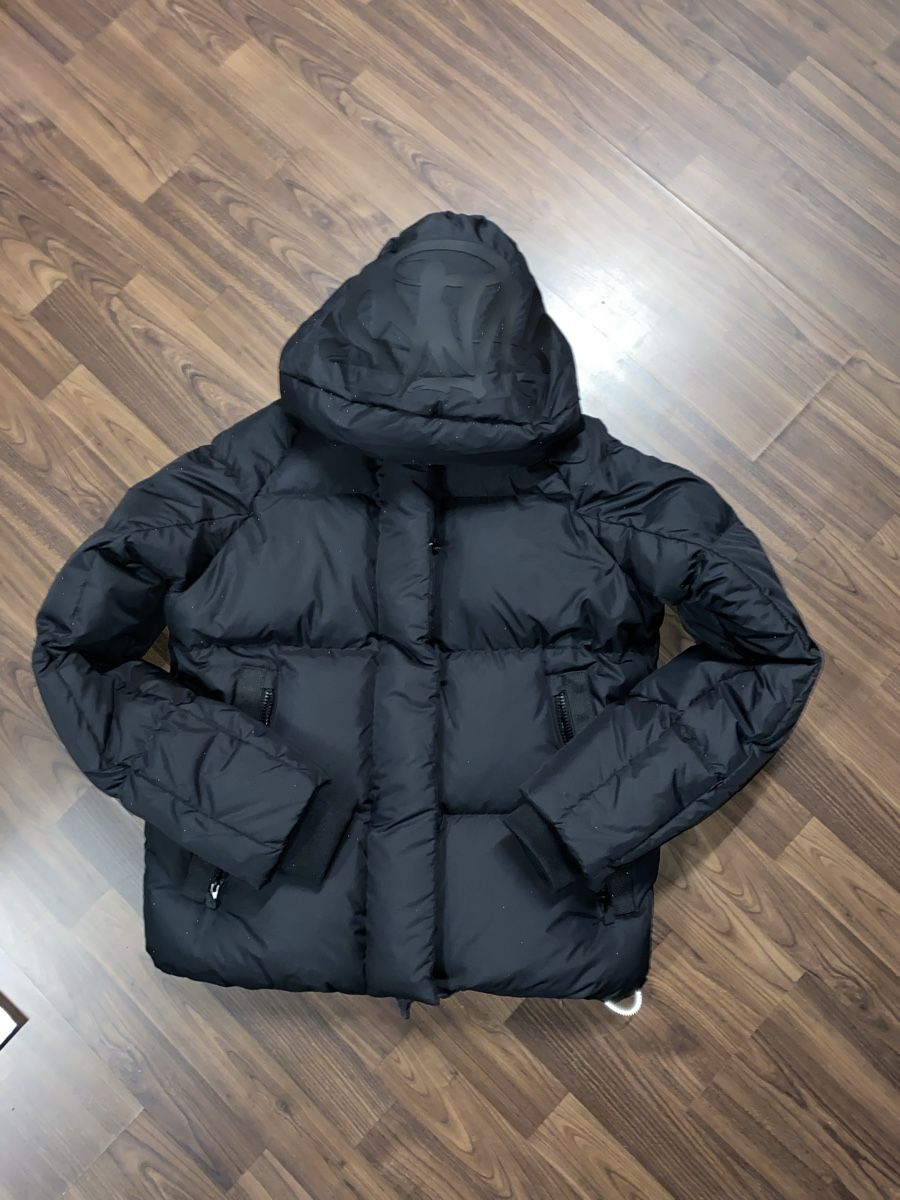 Giacche: SYNA CENTRAL CEE WINTER PUFFER JACKET – Nuovo (secondo la descrizione) da Limpach venduto da wavyy