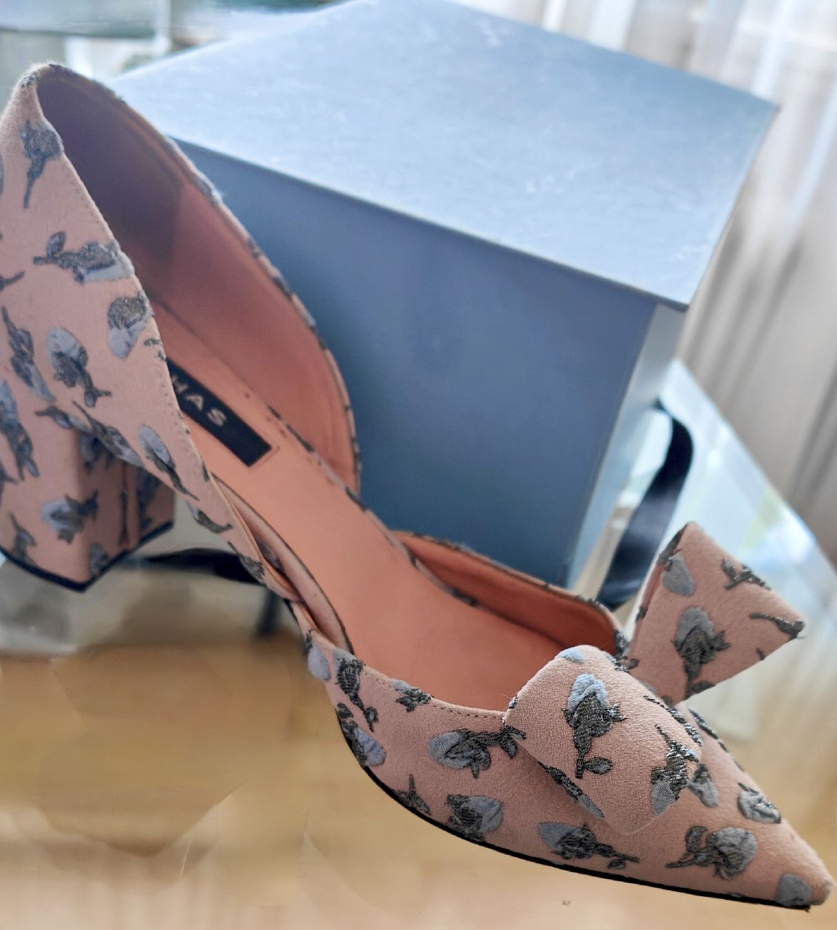 Rochas Scarpe da donna: Rochas Brokat Flower Bud Pumps Jacquard – Usato da Kilchberg ZH venduto da WorldM 2