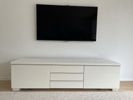 Meuble TV en blanc laqué 