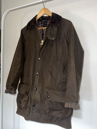 Wachsjacke Barbour Classic Beaufort olive