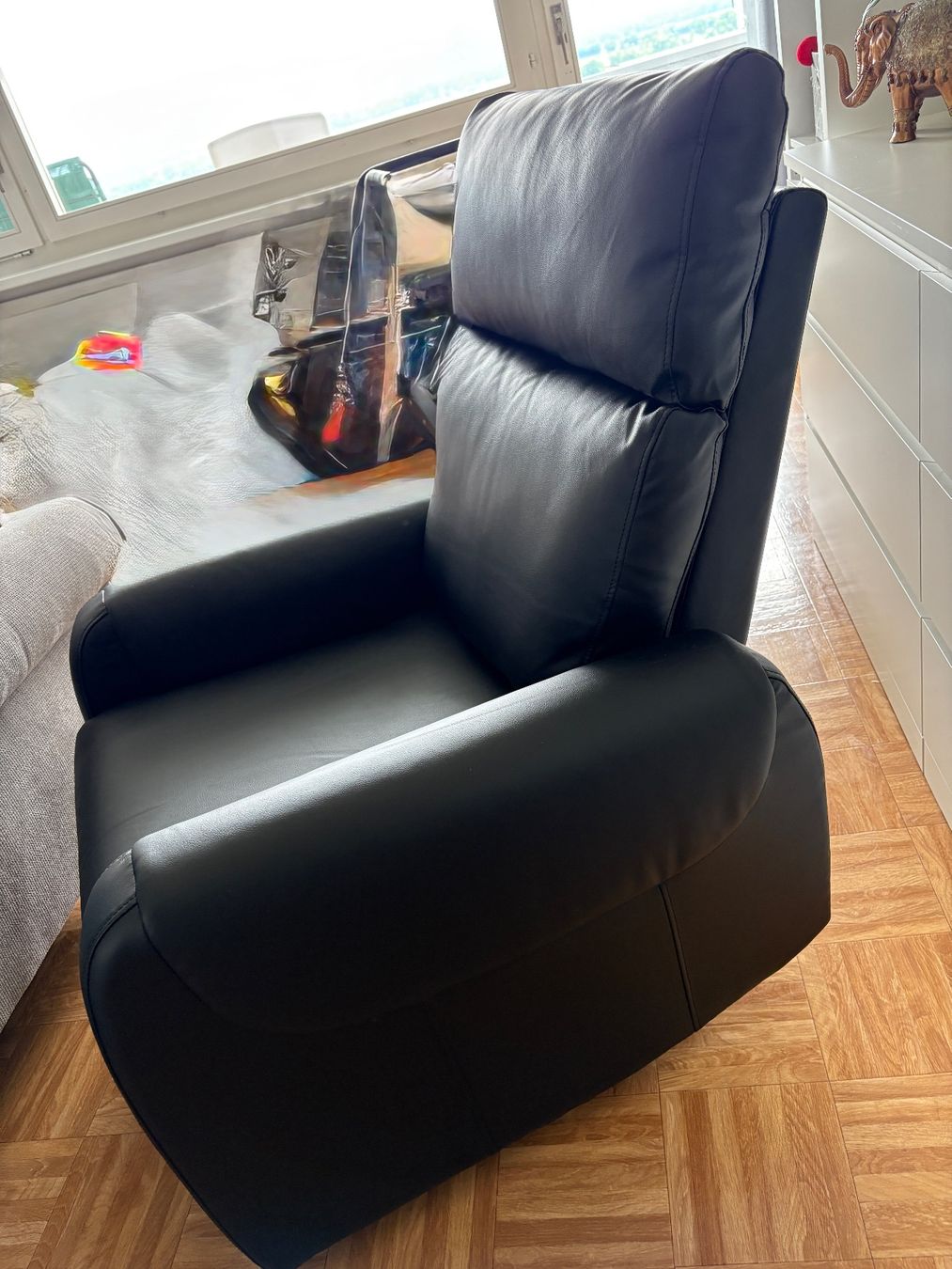 Poltrone: Schwarzer Relaxsessel mit Aufstehhilfe – Nuovo (secondo la descrizione) da Amriswil venduto da zoey_M 2