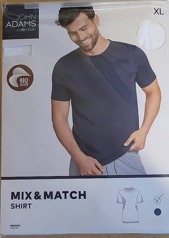 T-shirt: Tshirt e pantaloncino nuovi – Usato da Lugano venduto da Antonella68
