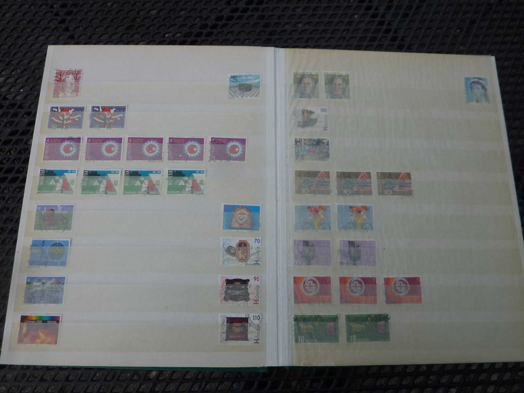 Tutti i francobolli: Briefmarkenalbum, Schweiz – Usato da Gelfingen venduto da btrottmann 3