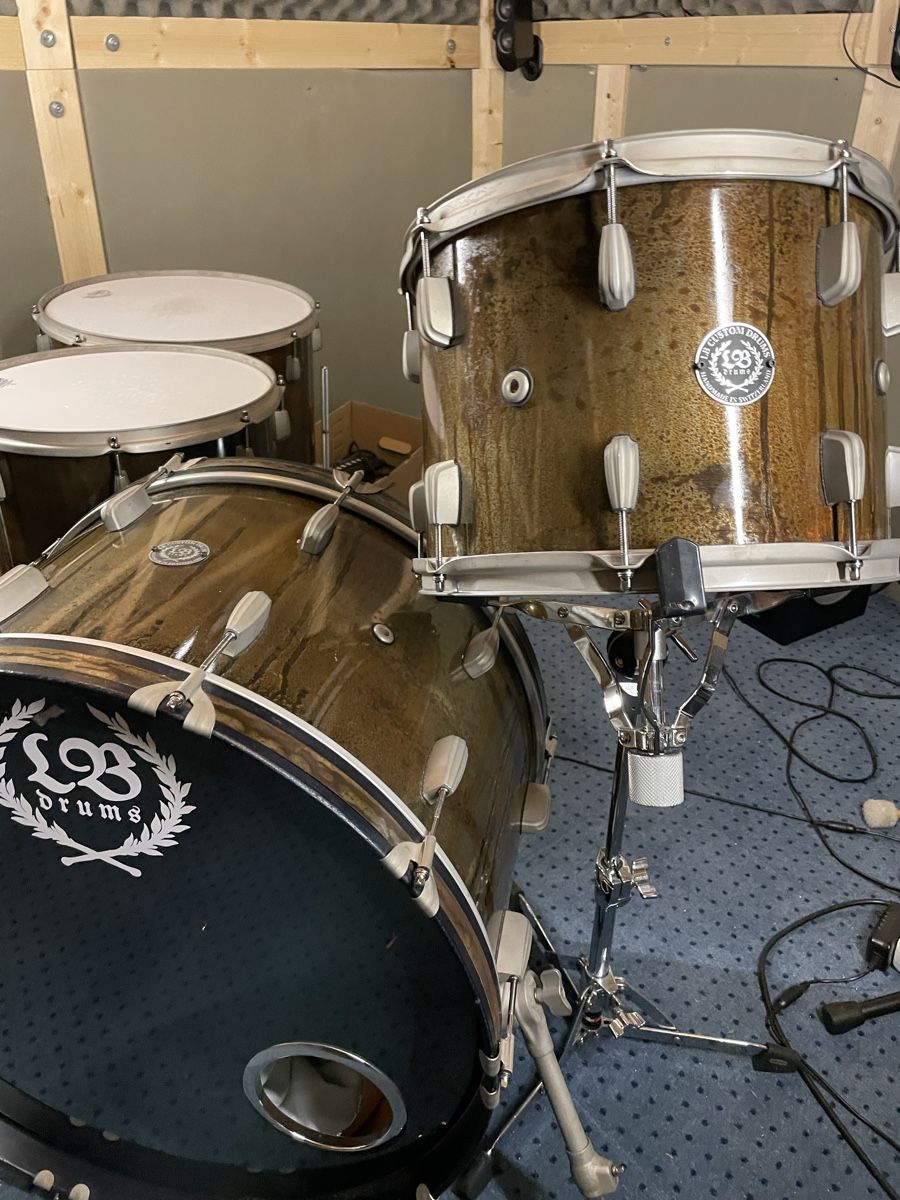 Musikinstrumente: LB Drums Custom Kit 24 / 14 / 16 / 18 – Gebraucht aus Sempach von Silent-Master 4