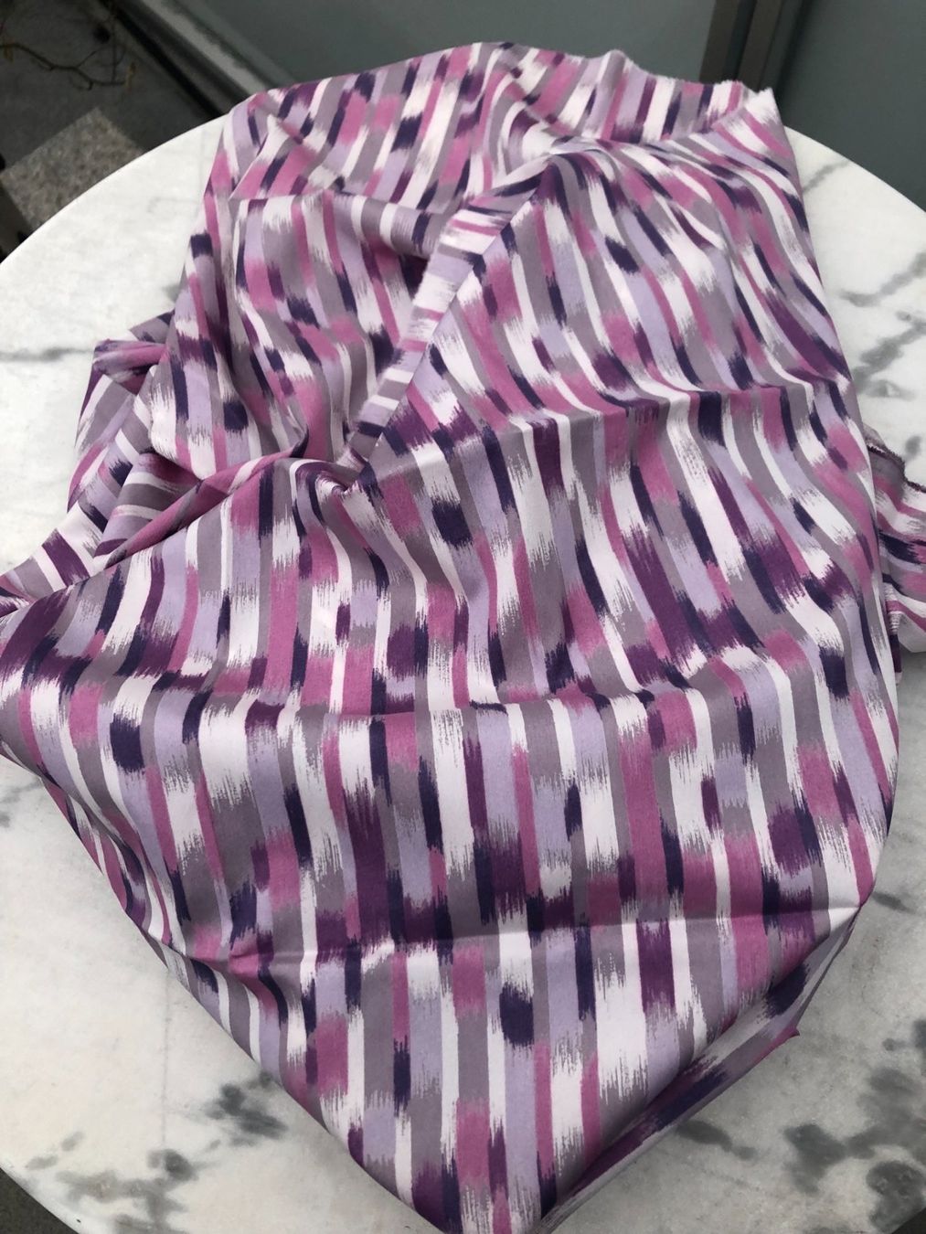 Stoffe: Viskosestoff   L: 153 cm x B: 145 cm – Gebraucht aus Samstagern von TAAF
