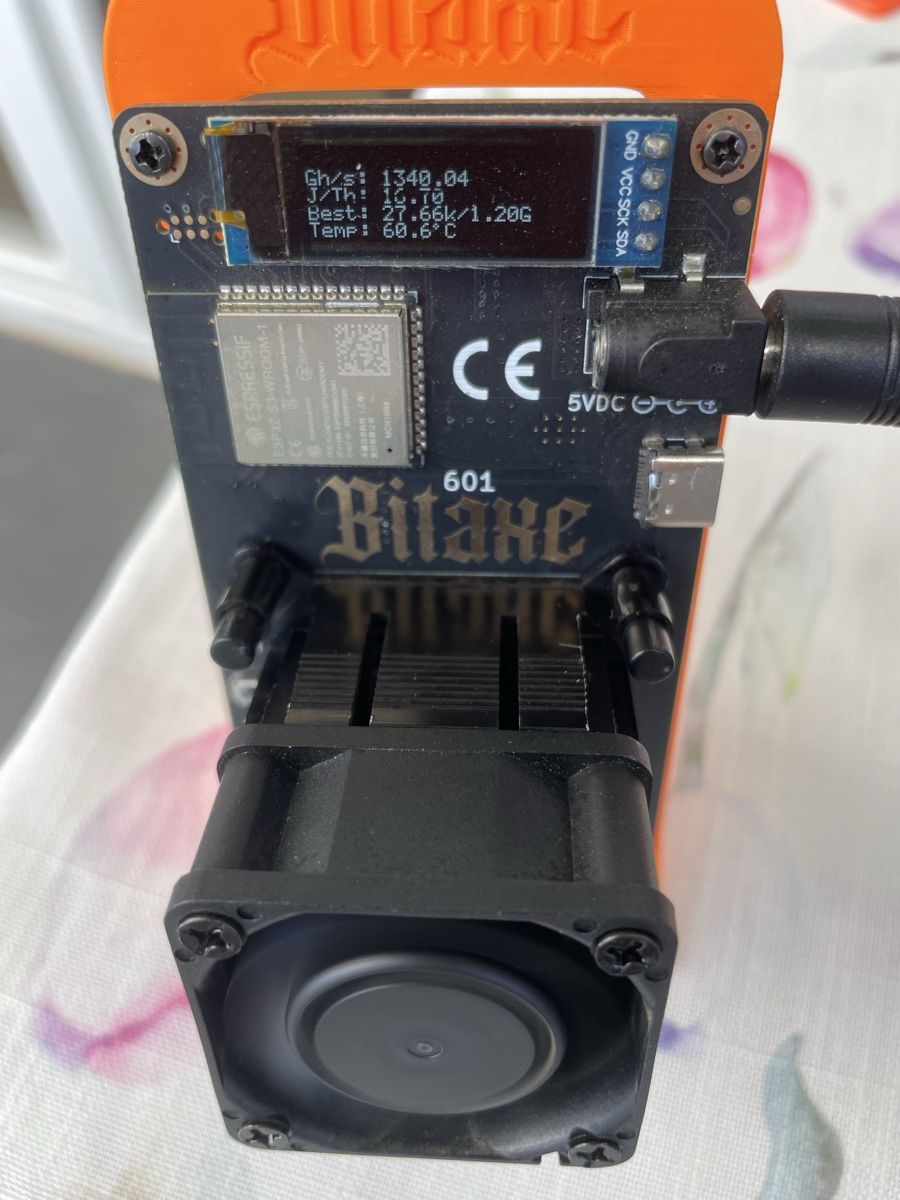 Coin Miner: Bitaxe Gamma 601 Bitcoin Miner – Neu (gemäss Beschreibung) aus Uerikon von Mreut1 1
