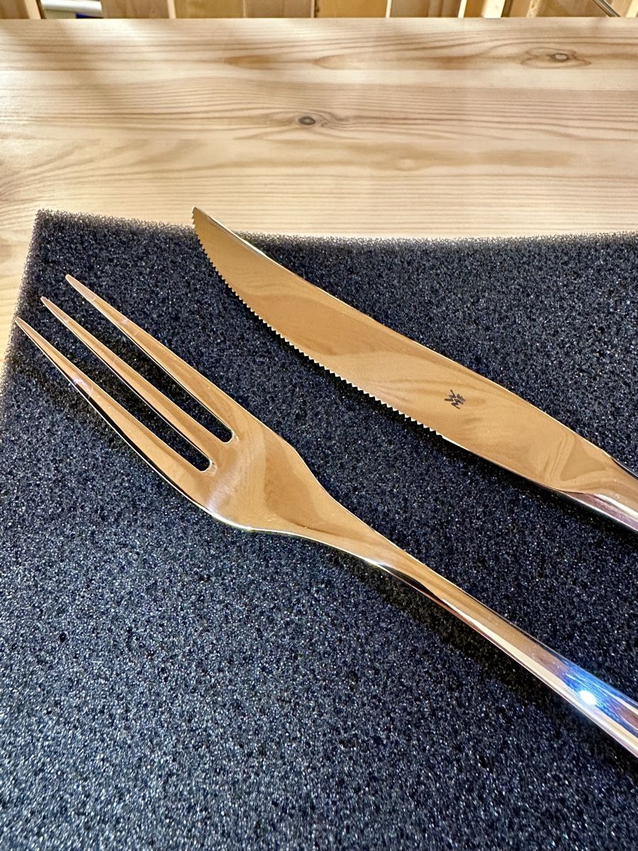 WMF Coltelli: WMF Steak Set, Neu / Unbenutzt  – Nuovo e nell'imballaggio originale da Zürich venduto da AssuredSelection 3