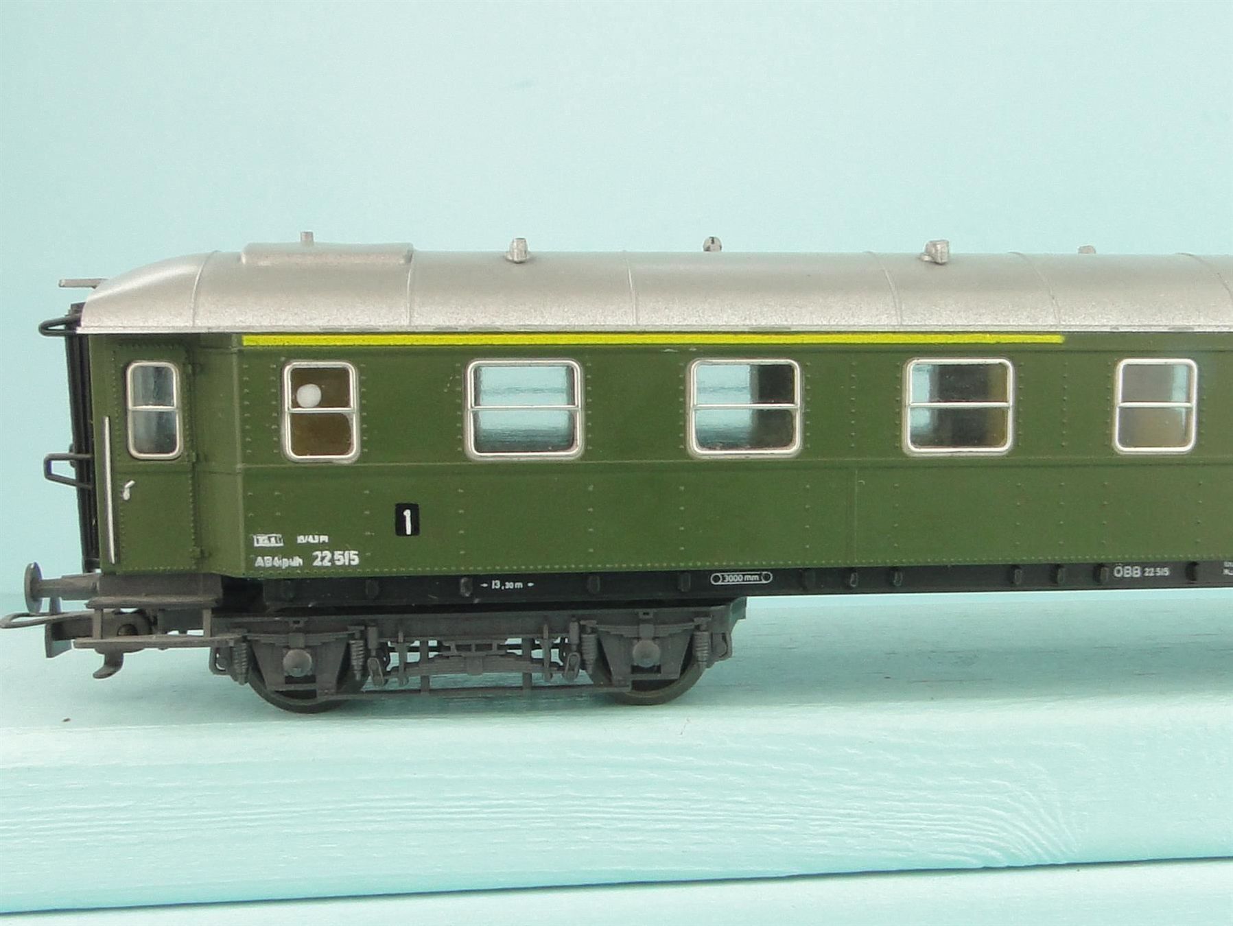 Liliput Modellini di ferrovie: Liliput H0 ÖBB 1/2 Kl. Wagen – Usato da Bülach venduto da cann11 5