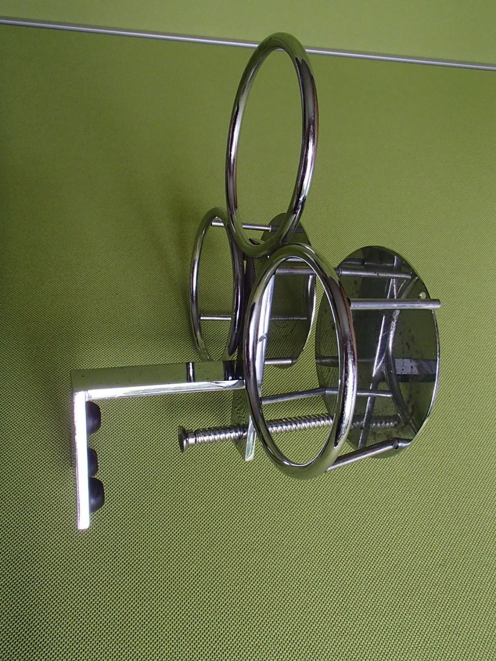 Altro per la casa: 2 Glas und Schalen Halter zu anschrauben – Usato da Schöfflisdorf venduto da pullux 9