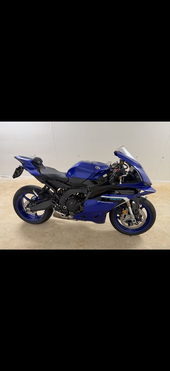 Yamaha Route: YAMAHA R9 – D'occasion à Bütschwil par FE101