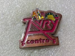 Ansteckpin 107: Avry Centre