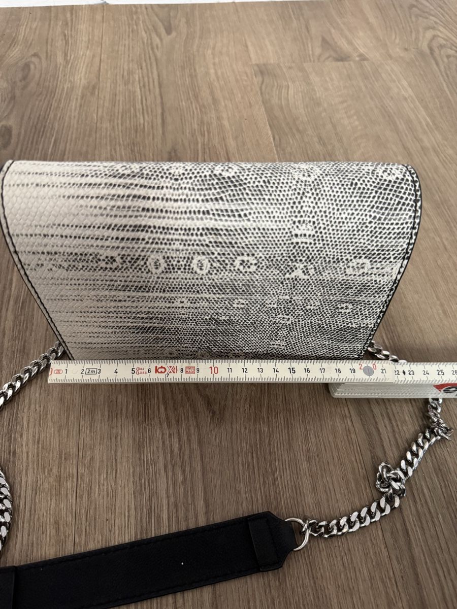 H&M Taschen für Damen: Tasche Umhängetasche H&M – Gebraucht aus Fislisbach von KolibriSecondhand 9