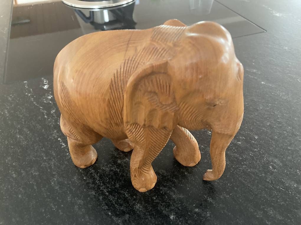 Statuette: Holz Elefant – Usato da Staad SG venduto da gab_7dr9 1