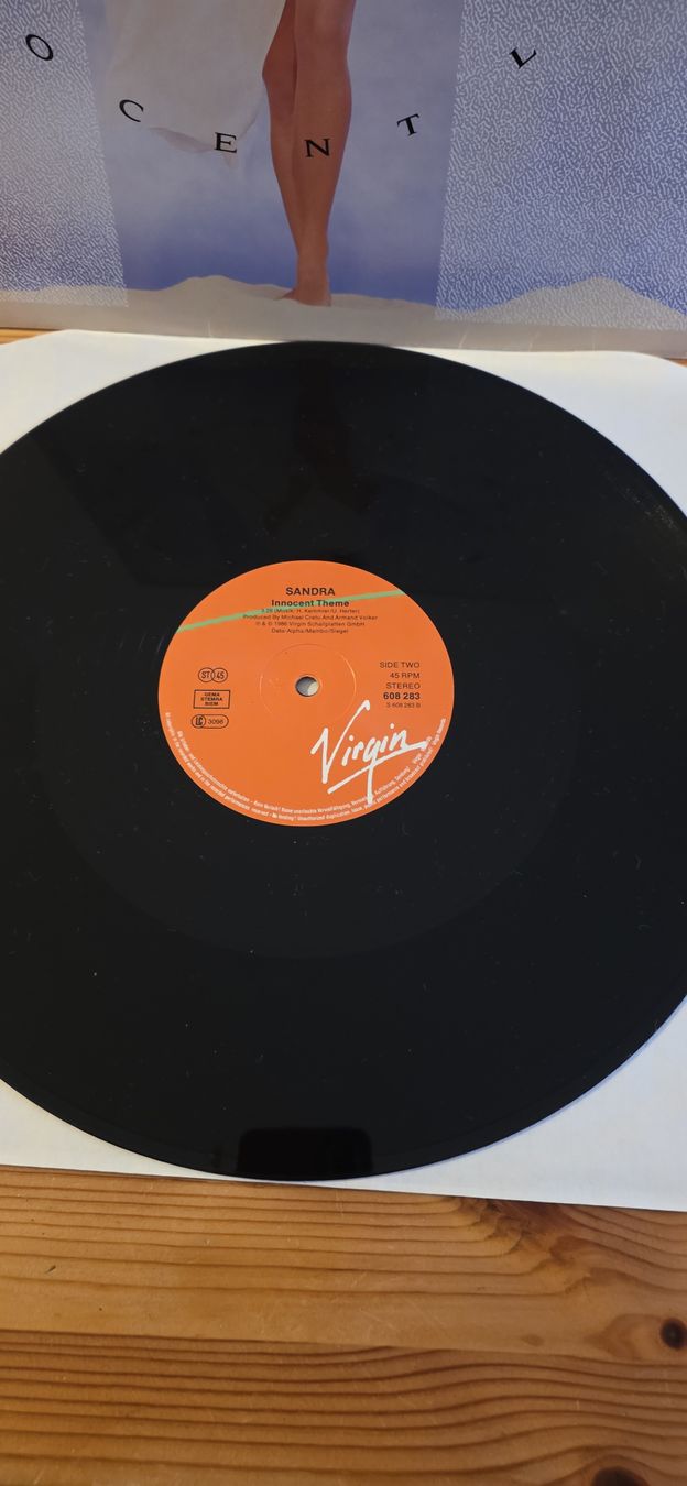 Dischi in vinile: Sandra - Innocent Love 1986 Vg,Vg – Usato da Yvonand venduto da RF-VINYL 3