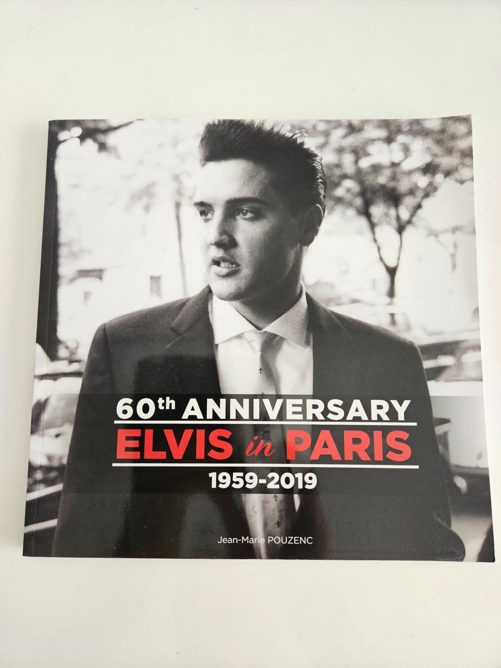 Libri: Elvis Presley Buch "Elvis in Paris" – Usato da Gunzwil venduto da Charro03
