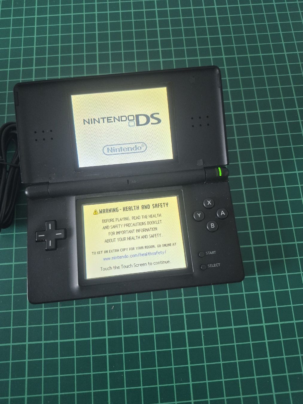 Nintendo Konsolen: Nintendo DS Lite Black + FIFA 06 Game – Gebraucht aus Meyrin von Retro-GZ 2