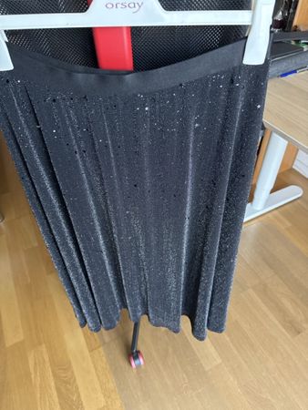 Rock glitzernd schwarz Sternenmuster Grösse M guter Zustand