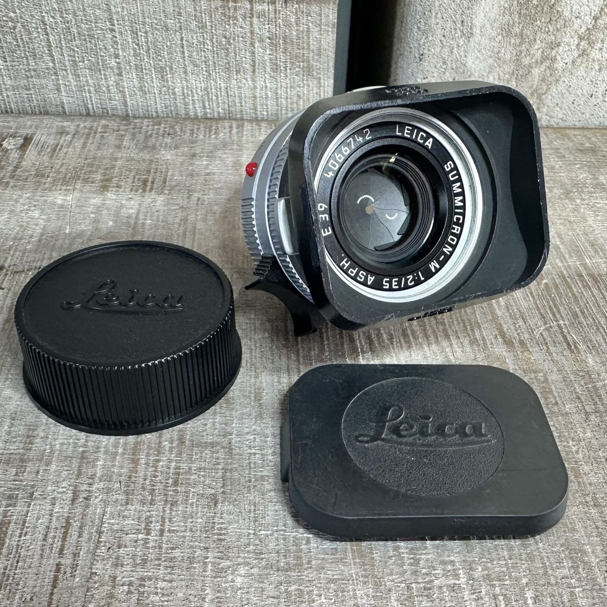 Leica Obiettivi: Leica Summicron-M 1:2/35 ASPH chrome 11882 – Usato da St-Gingolph venduto da Edgar1920