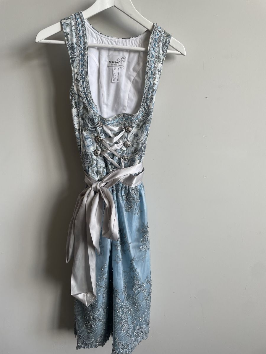 Kleider: Dirndl – Gebraucht aus sennwald von pablo.93