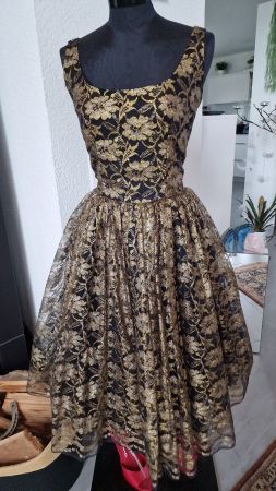 Ein Traum von Cocktail-Kleid in goldigem Schimmer NEU