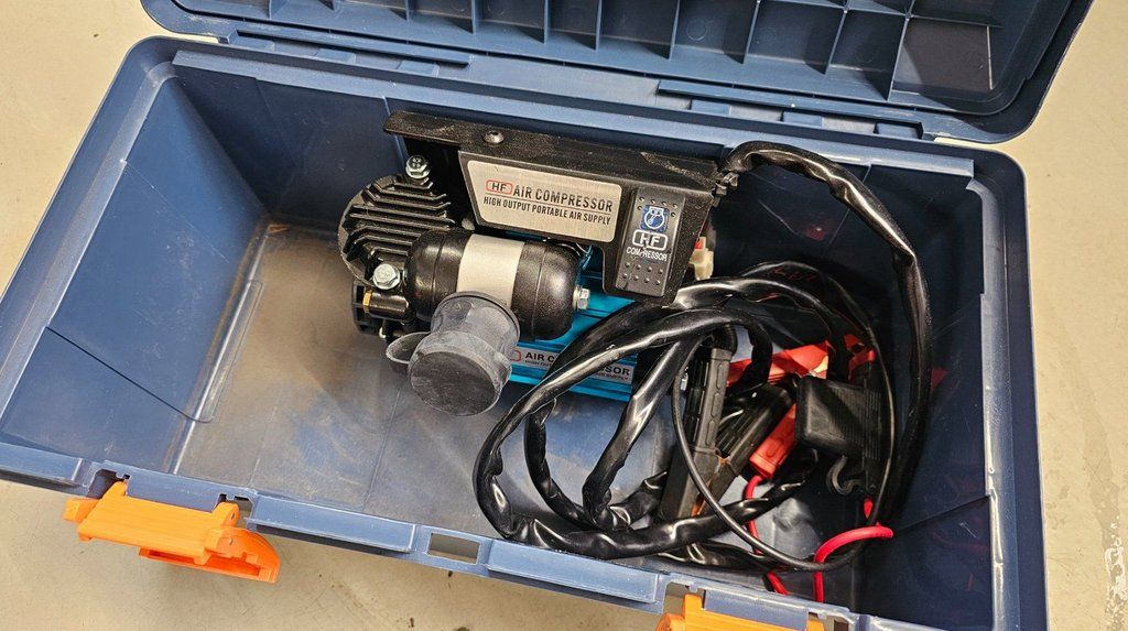 Compressori: Mobiler Kompressor (12 Volt) – Usato da Alpnach-Dorf venduto da Hess-Automobile 2