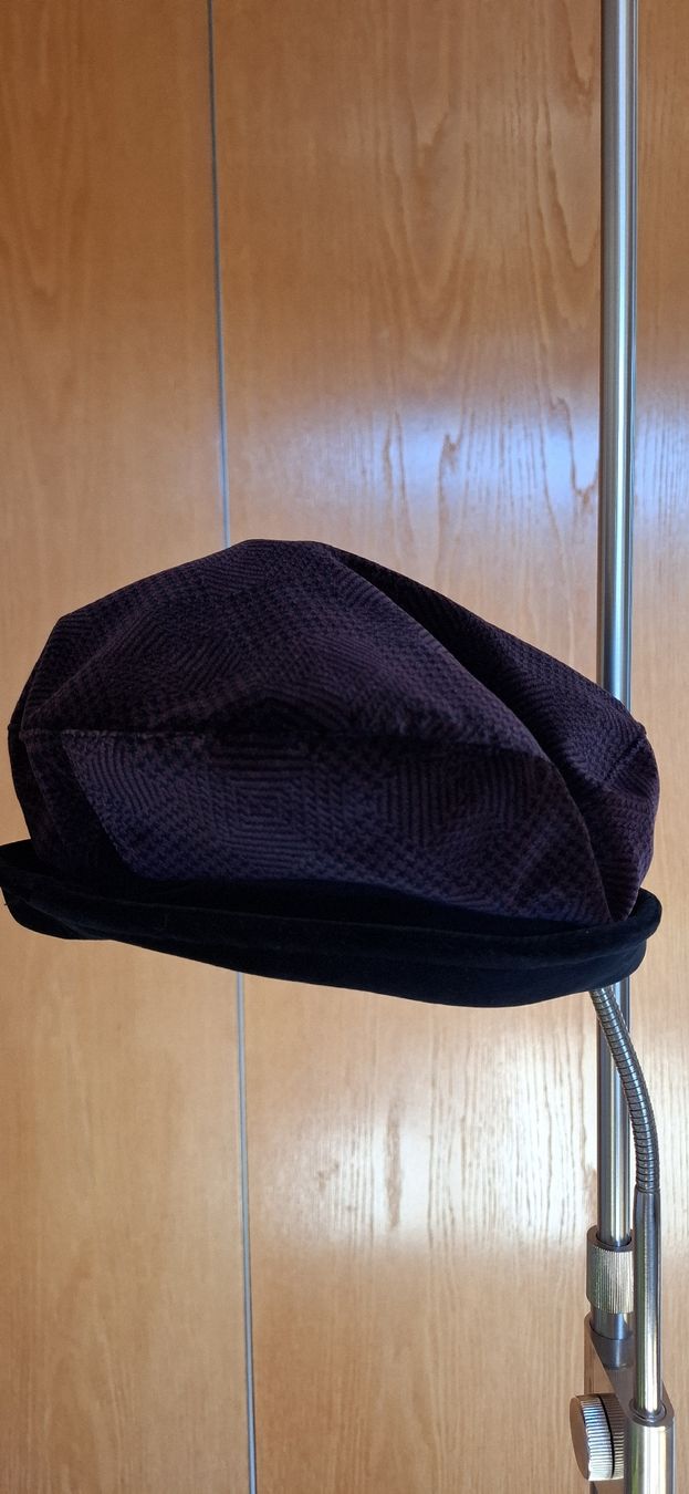 Copricapi, berretti & cappellini: retro Schiebermütze dunkelrot  – Usato da Mellingen venduto da lathei