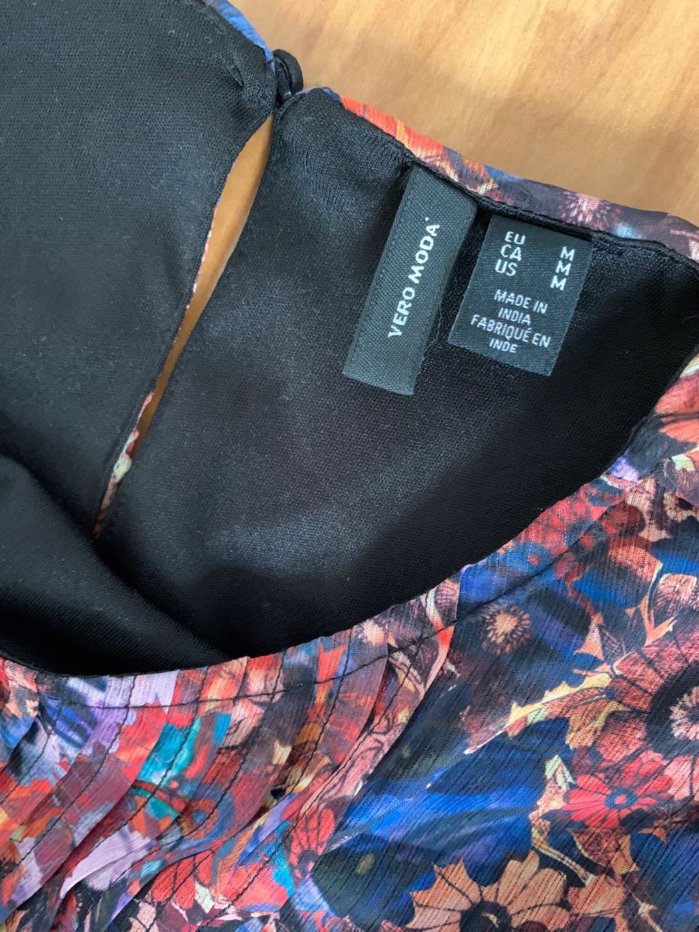 Vero Moda Kleider: Vero Moda Kleid , Grösse M Top Zustand – Gebraucht aus Ettingen von evs_6w9m 6