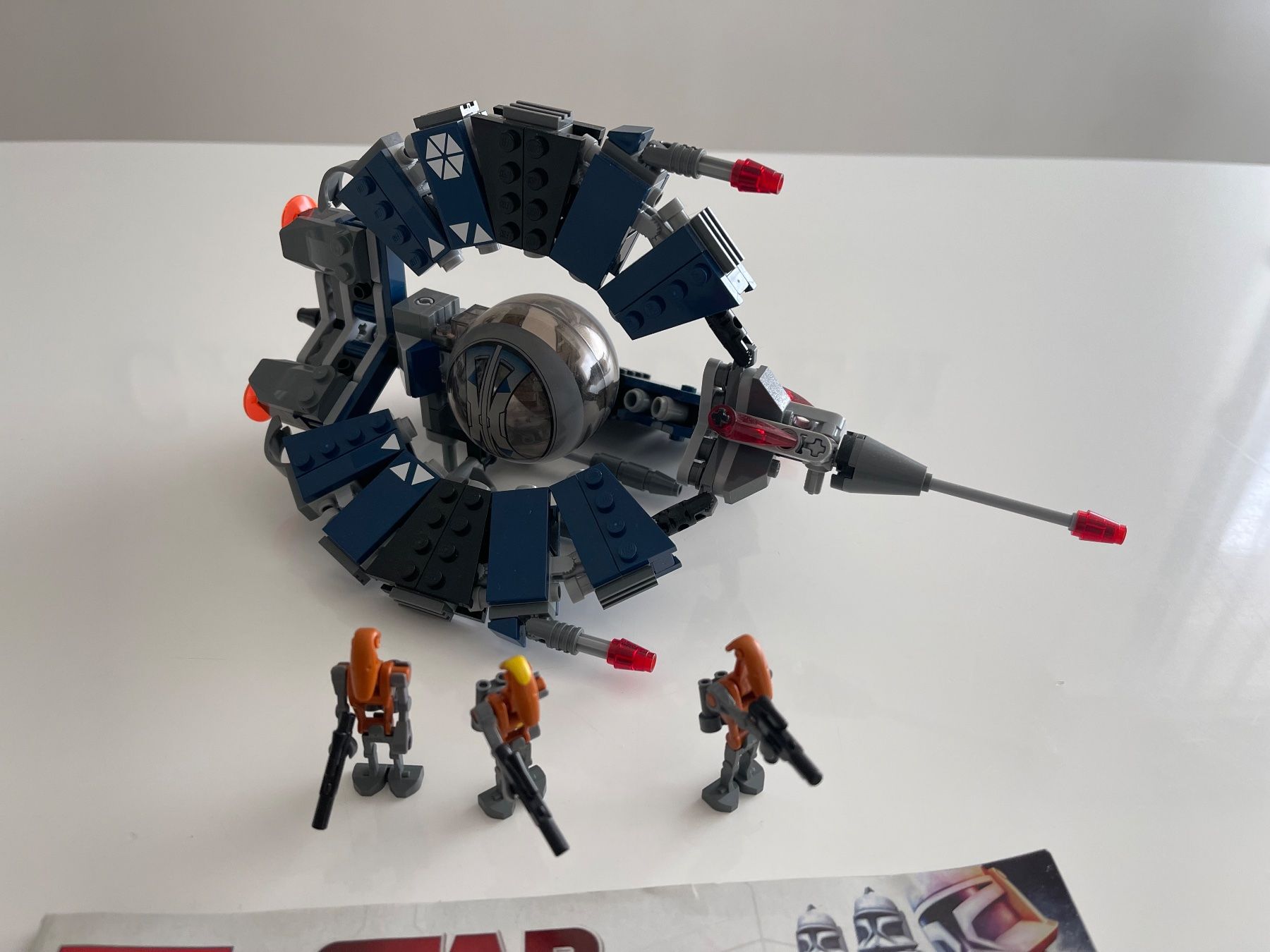 Lego Kit di costruzioni: LEGO Star Wars 8086 Droid Tri-Fighter - Clone Wars - 2010 – Usato da Burgdorf venduto da Pistar
