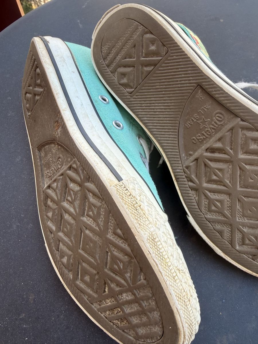 Converse Scarpe per ragazze: Converse Turnschuhe Grösse 35.5 US 3.5 gute gebrauchte Zusta – Usato da Rafz venduto da Iris.G 1