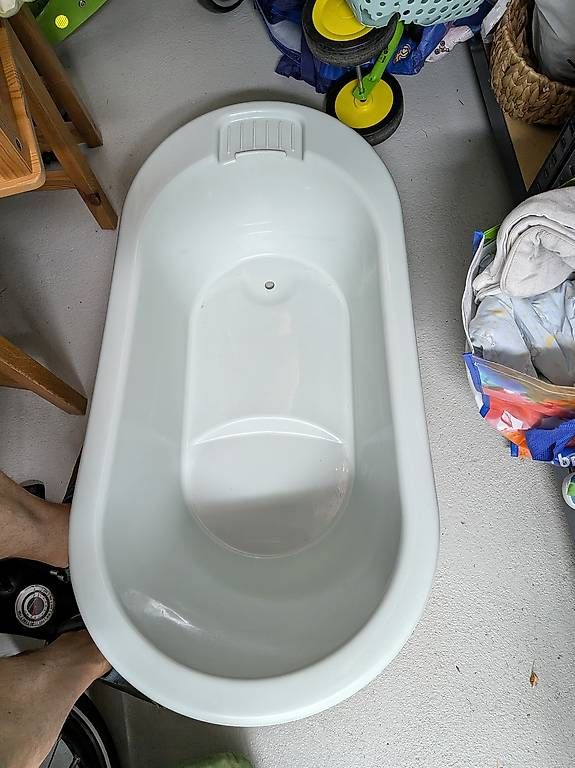 Tutto per il bagno: Kinder Badewanne mit Baby Einsatz – Usato da St. Gallen venduto da Martin9014 1