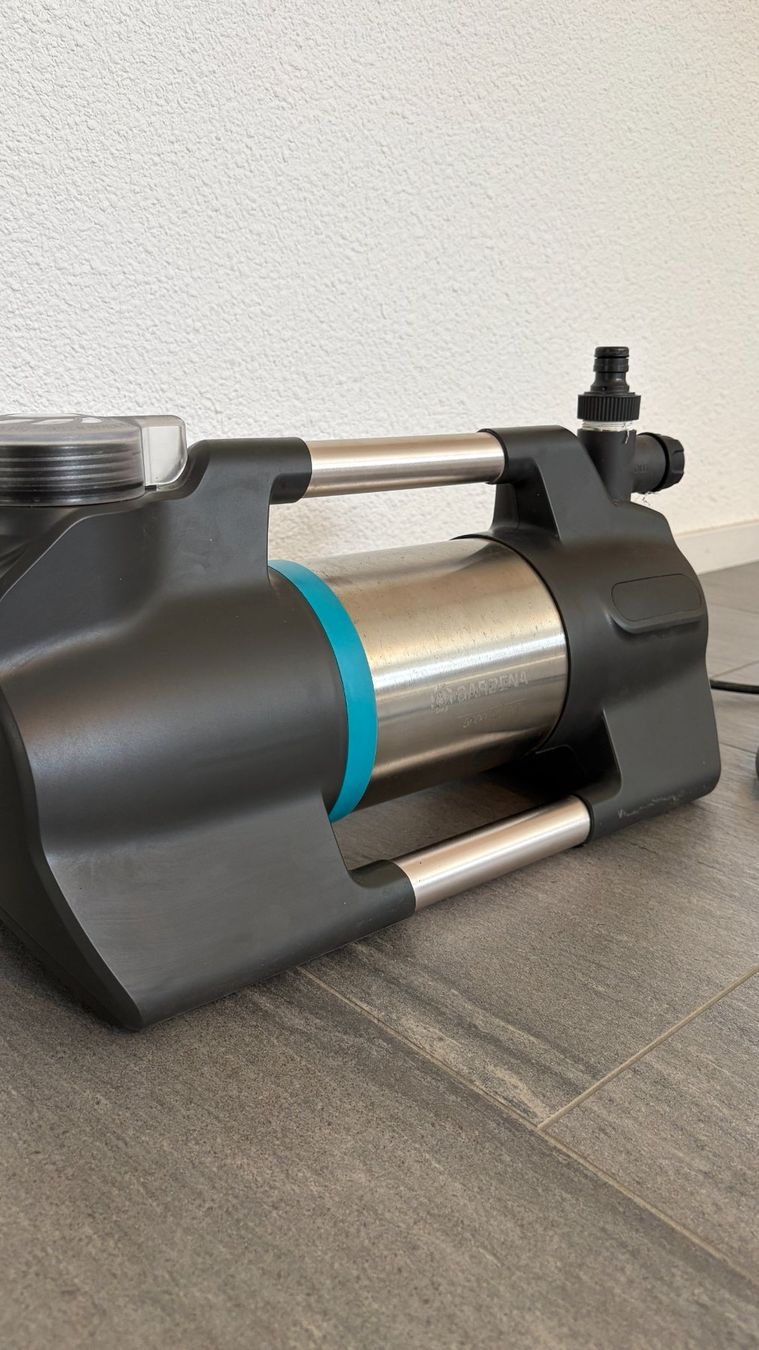 Gardena Pompe & Parti di ricambio: Gardena Pompe d'arrosage de surface 5600 Silent+ – Usato da Savièse venduto da igolden4 1
