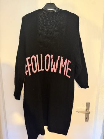 Trend Strickjacke Cardigan Schwarz mit #Followme