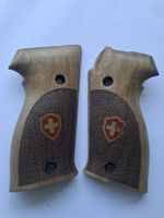 Nussbaum Griffschalen für die Sig P220 
