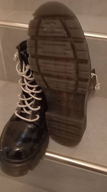 Scarpe da donna: Boots Grösse 37 – Usato da Allschwil venduto da Camy061 1