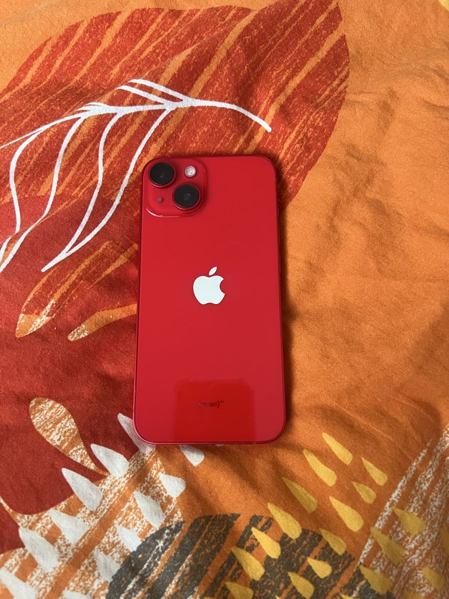 Apple Telefoni cellulari / Smartphones: Apple iPhone 14 rot mit Handyhülle – Usato da Altstätten SG venduto da jul_mm78 1